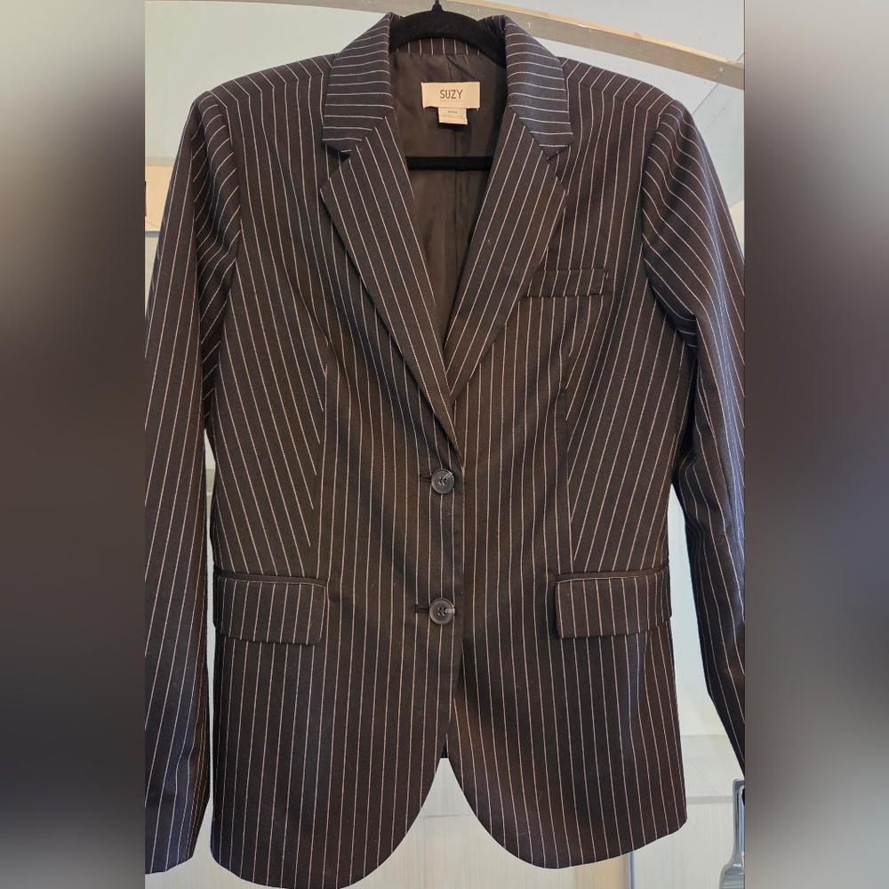 Suzy Shier Black & White Pinstripe Blazer